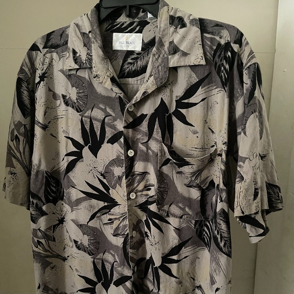 Bill Blass Short Sleeve Shirt Size L 100% Silk Mens Large